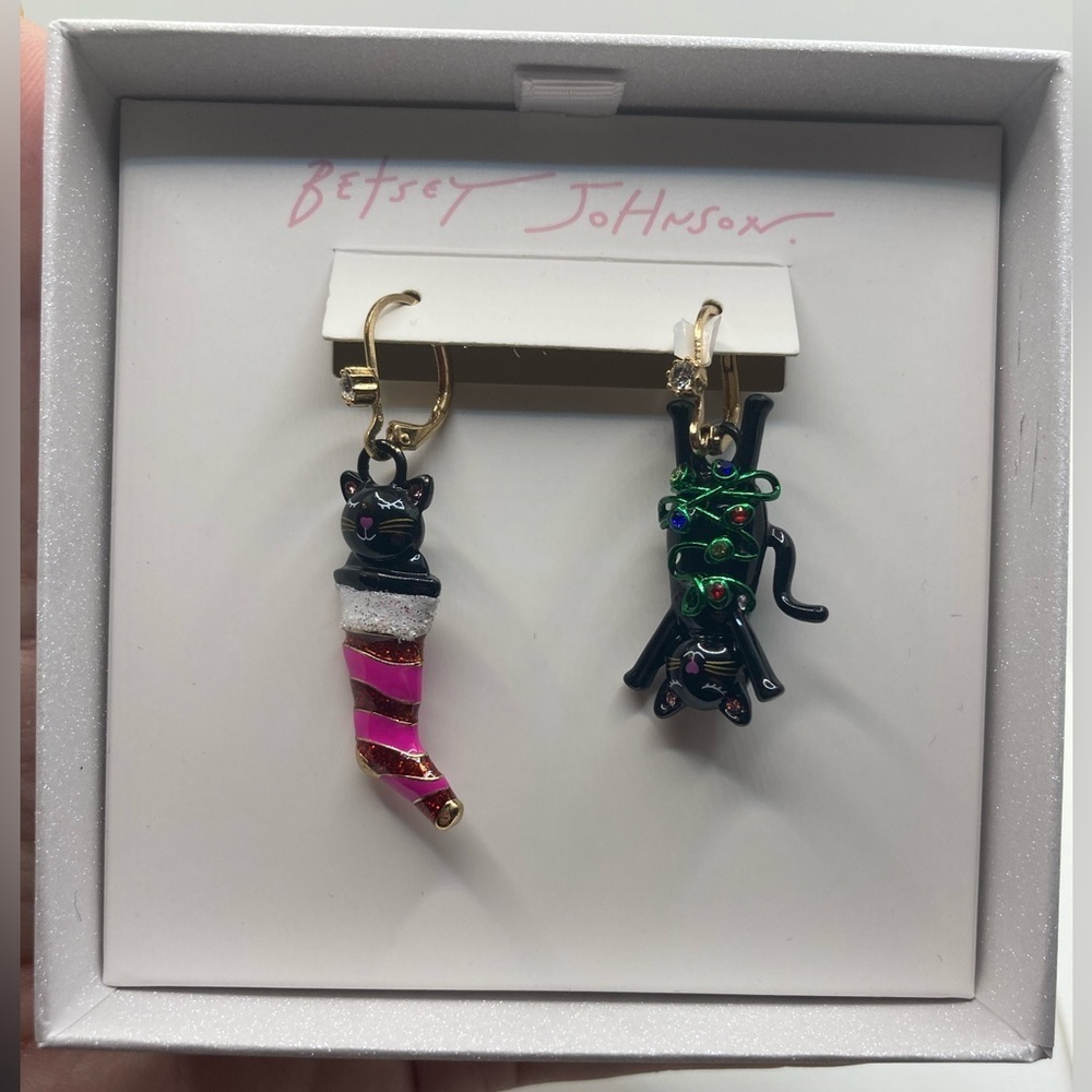 BETSEY JOHNSON Christmas Jingle Bell Bling Mismatched Cats Lights Earrings NWT